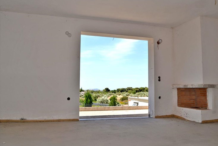 Realty photo 3