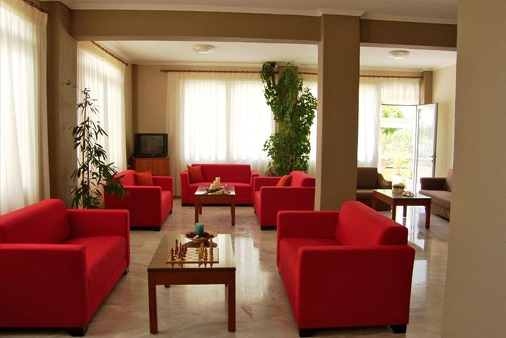 Realty photo 2