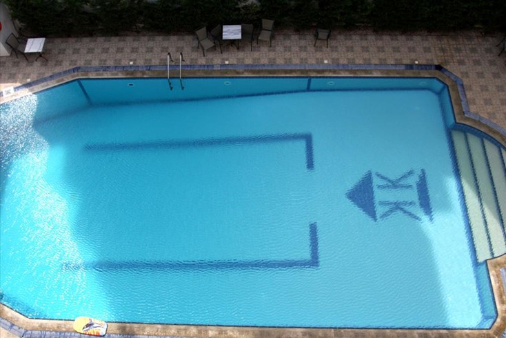 Realty photo 2