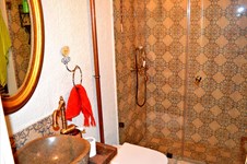 Property 11590 photo 9