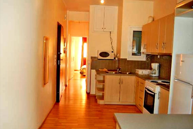 Realty photo 1
