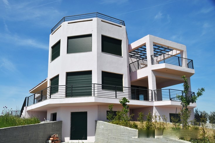 Realty photo 2