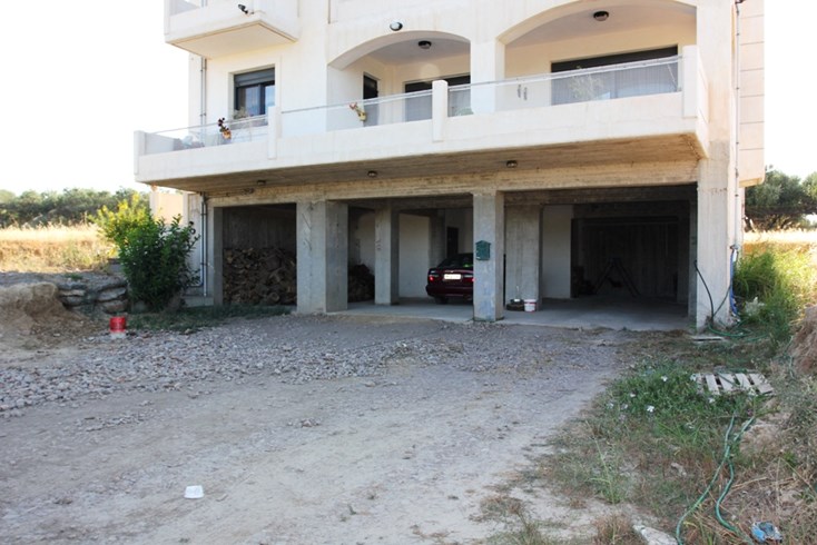Realty photo 2