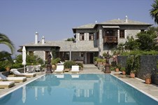 Villa 400 m² in Volos-Pilio