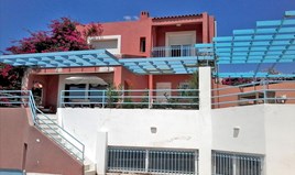 Kuća 240 m² na Atici
