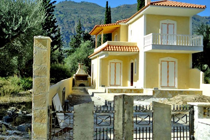 Realty photo 3