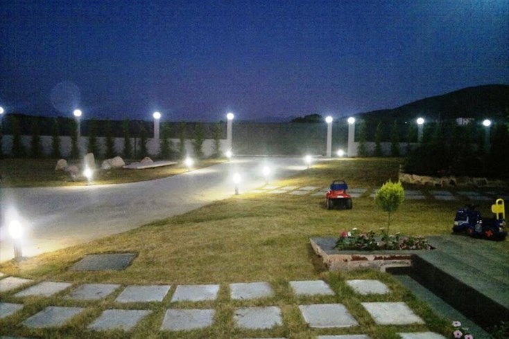 Realty photo 2