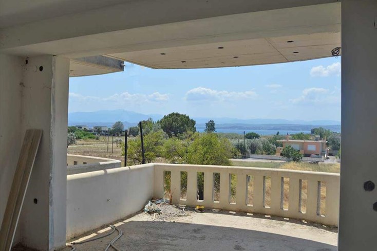 Realty photo 3