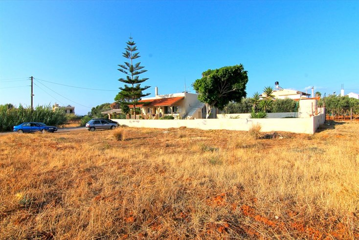 Realty photo 3