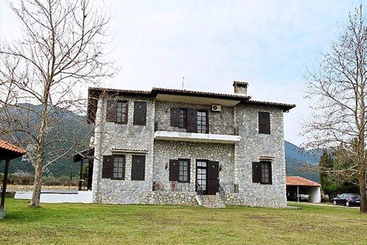 Realty photo 1