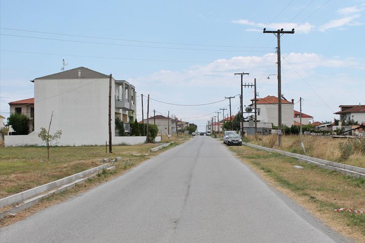 Realty photo 1