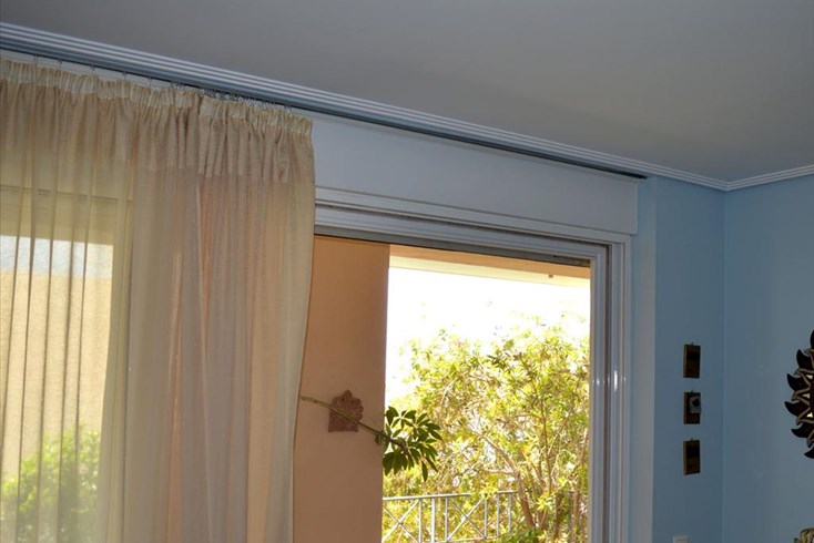 Realty photo 2