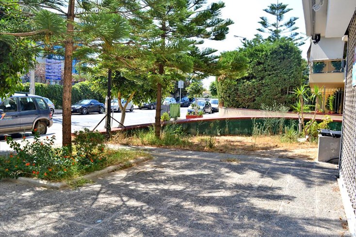 Realty photo 1