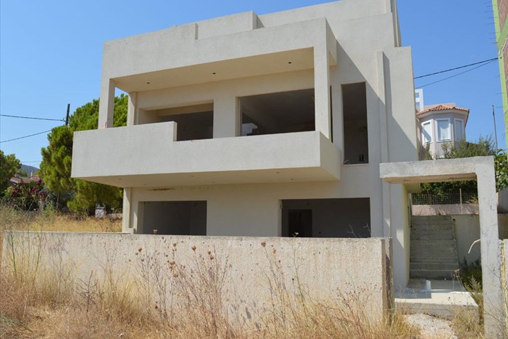 Realty photo 2