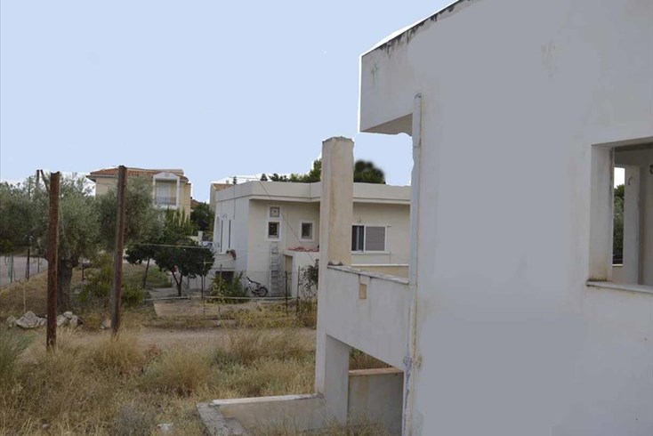 Realty photo 3