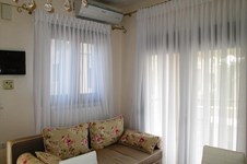 Property 13382 photo 8