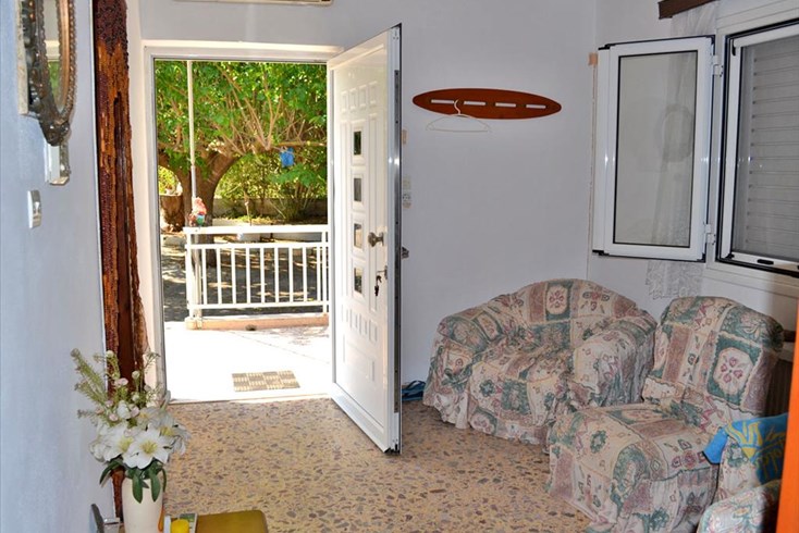 Realty photo 3