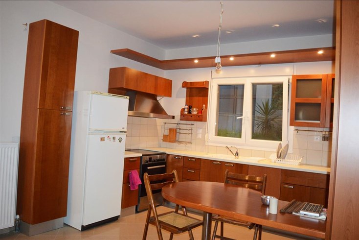 Realty photo 1