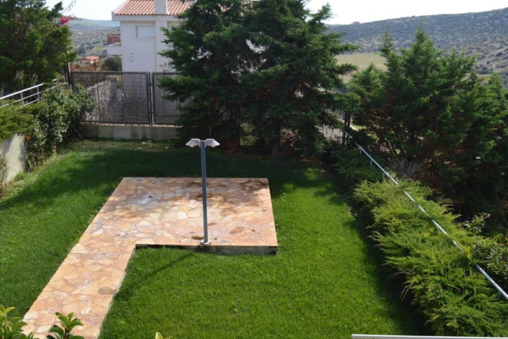 Realty photo 2