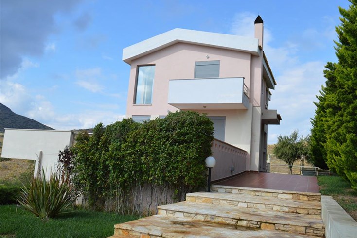 Realty photo 1
