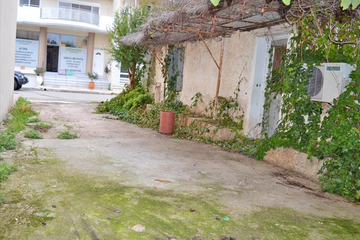 Realty photo 3