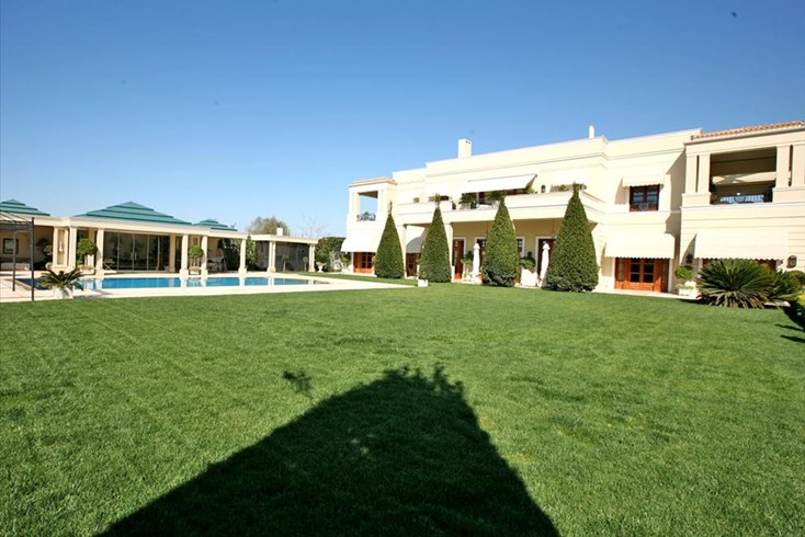Realty photo 3