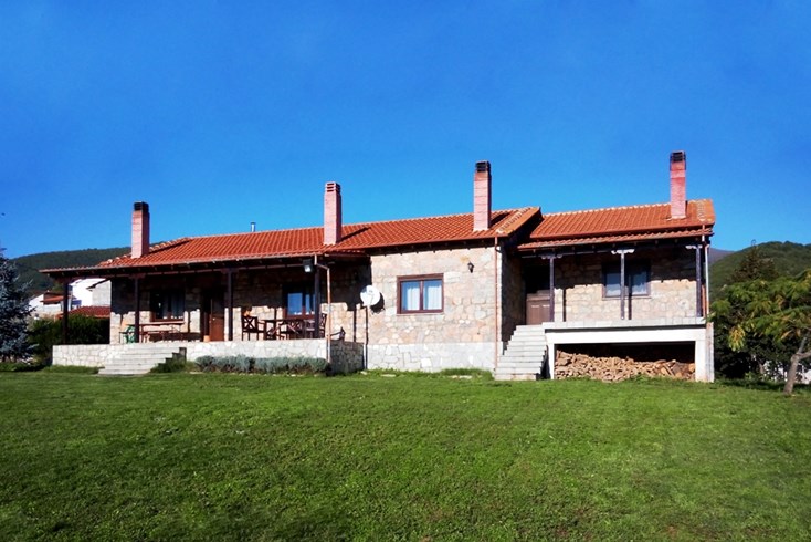 Realty photo 2