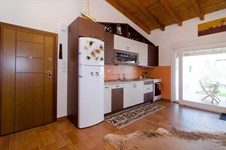 Property 14090 photo 11