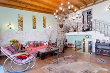 Property 14090 photo 1