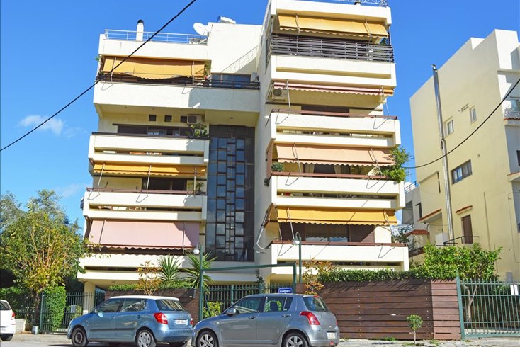 Realty photo 1