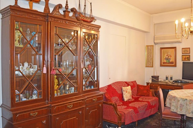 Realty photo 1