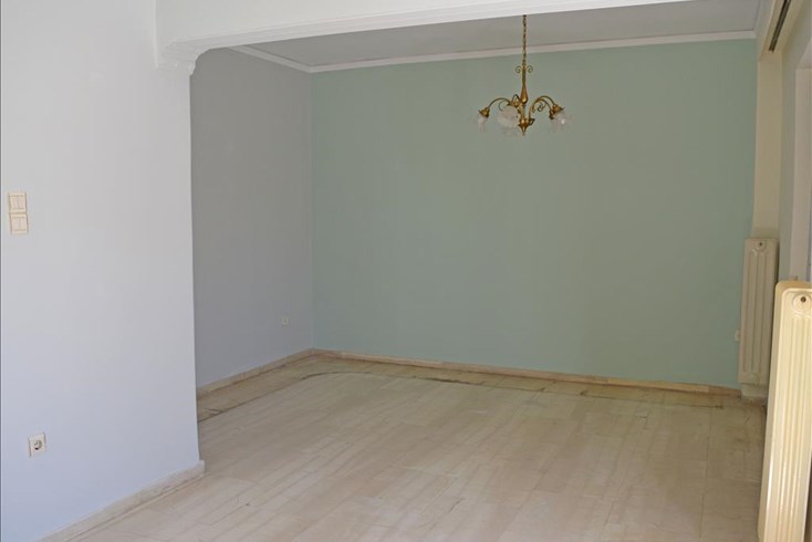 Realty photo 2