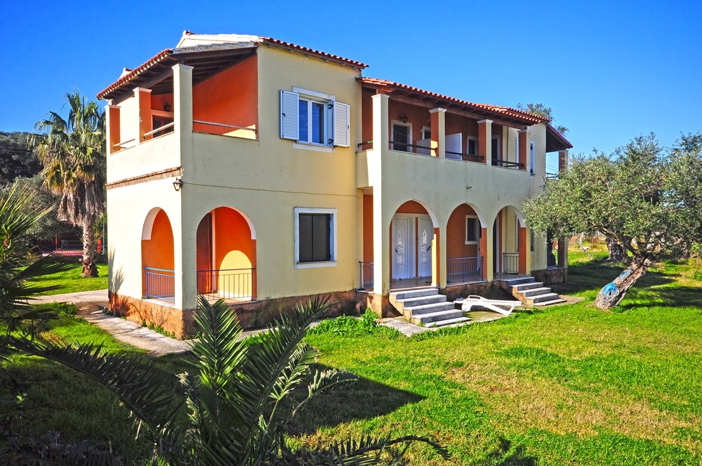 For Sale - Hotel 210 m² in Corfu