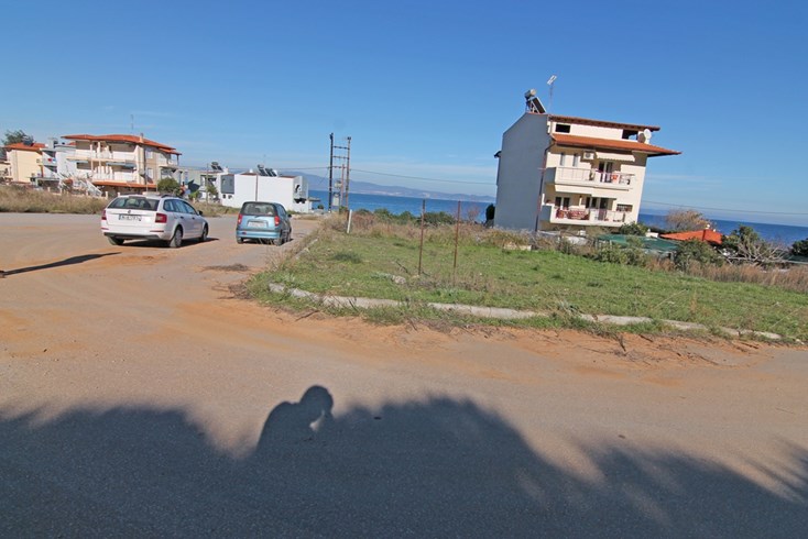 Realty photo 2