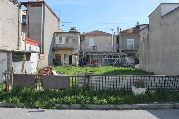 Realty photo 2