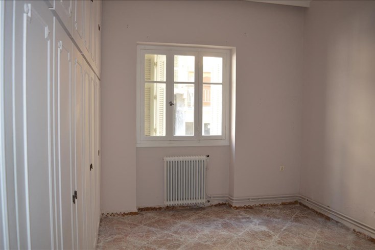 Realty photo 3