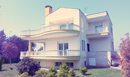 Vila 318 m² u predgrađu Soluna