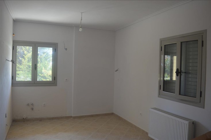 Realty photo 2