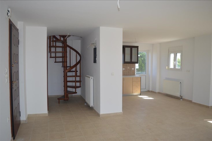 Realty photo 1