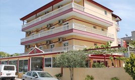 Hotel 800 m² an der Olympischen-Riviera
