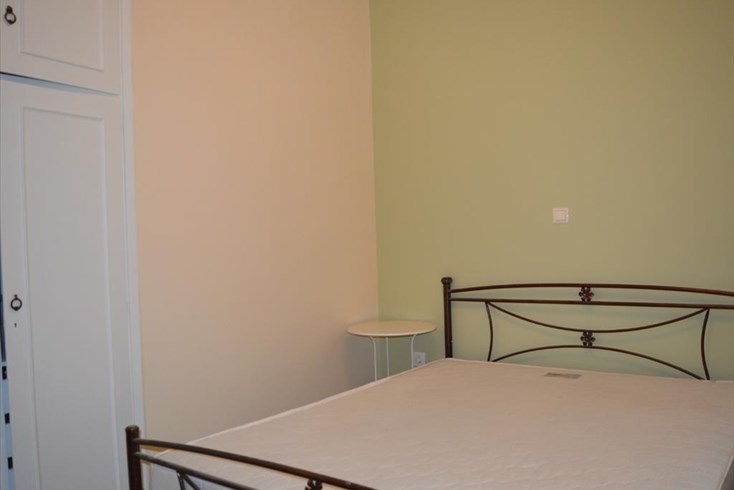 Realty photo 2
