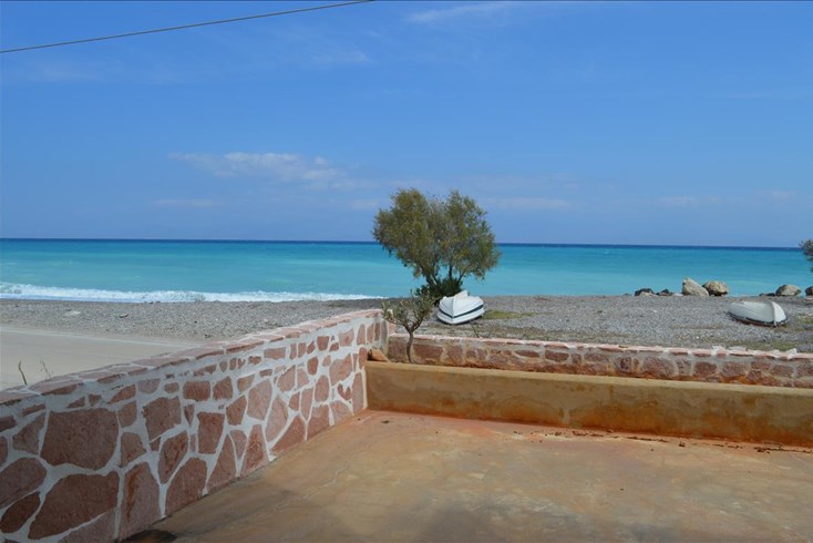 Realty photo 2