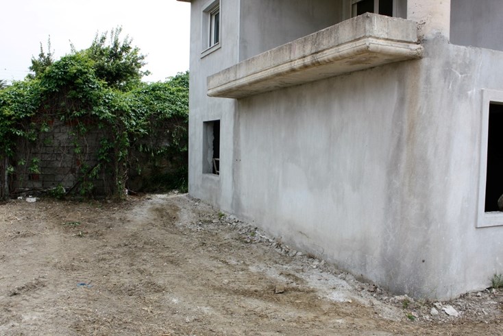 Realty photo 3