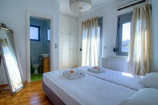 Property 16440 photo 40