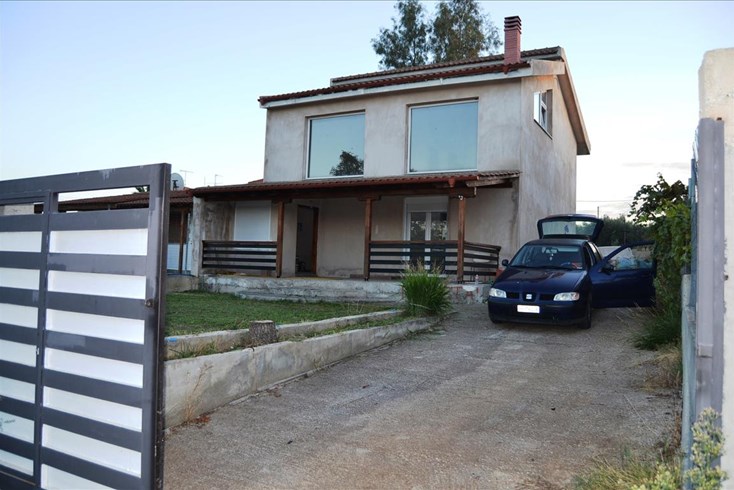 Realty photo 1