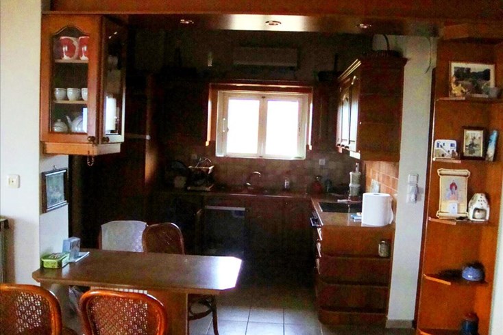 Realty photo 3