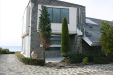 Property 172 photo 3