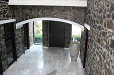 Property 172 photo 11