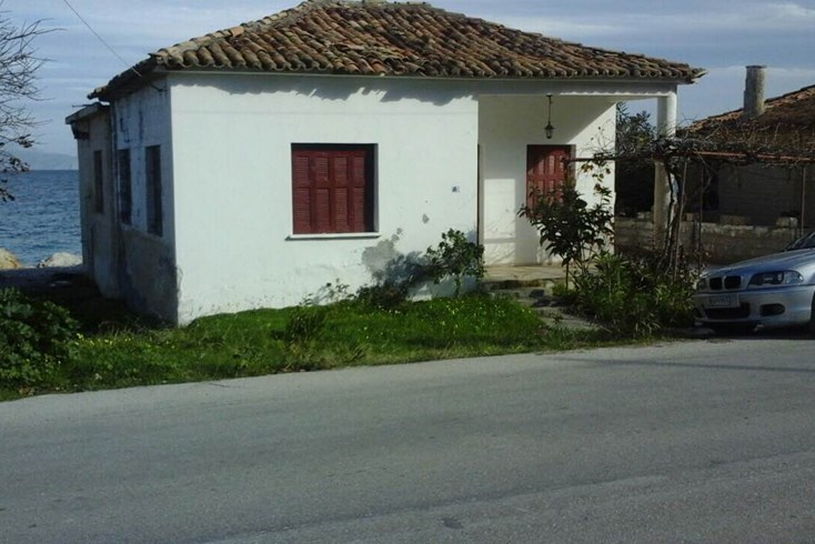 Realty photo 2