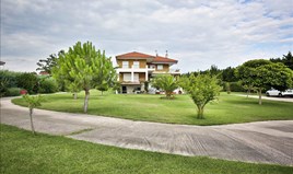 Villa 590 m² in the suburbs of Thessaloniki